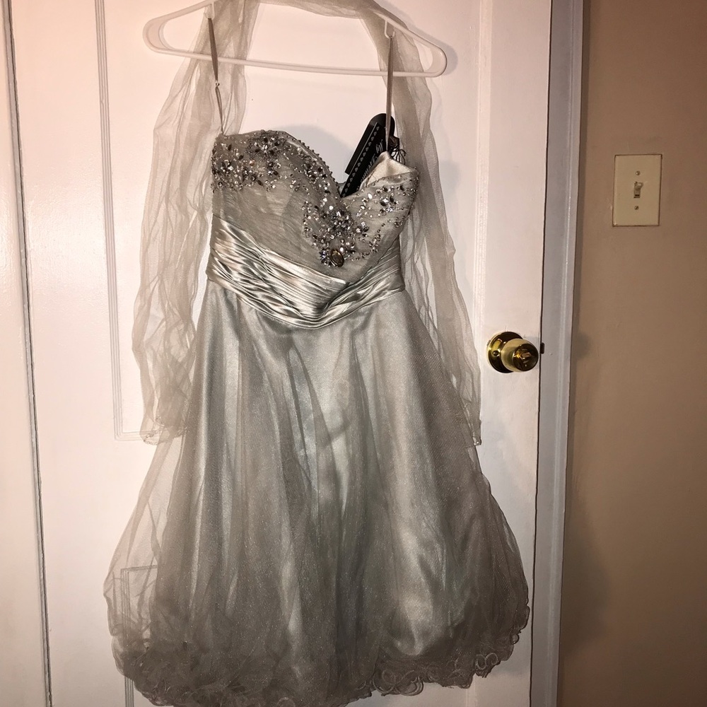 Short dress